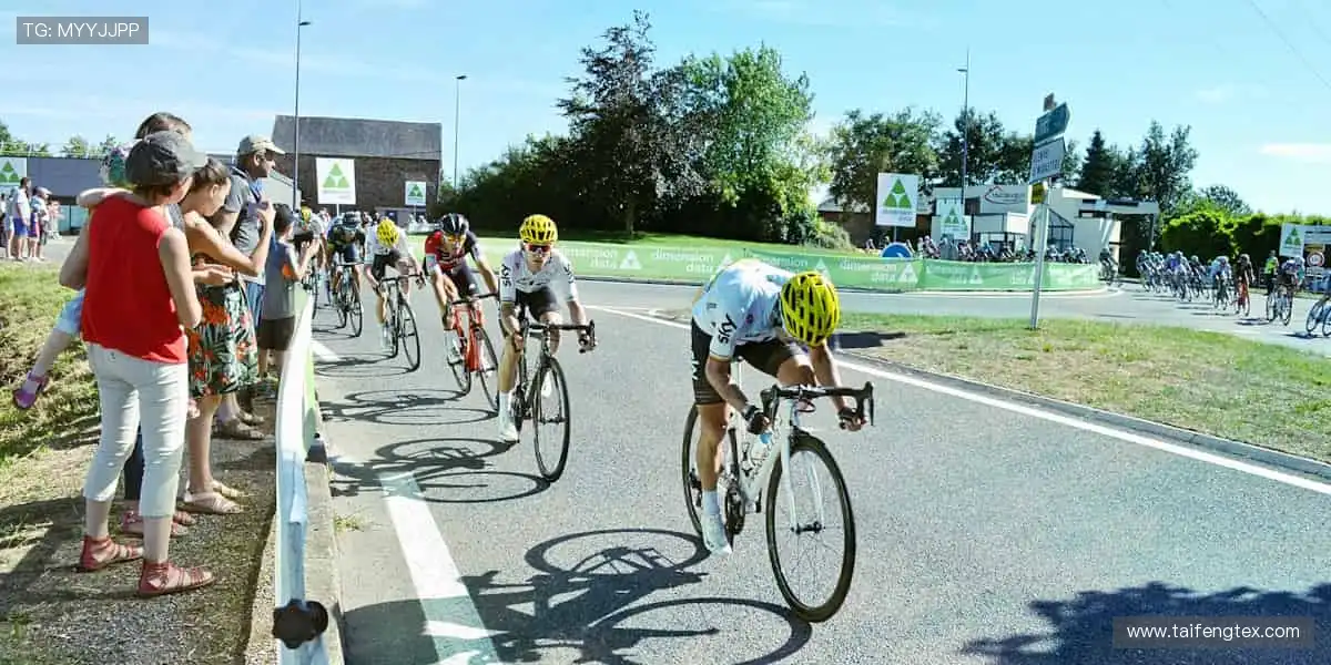 ⚽ 全球赛事盛宴,每一脚都点燃热血!🔥